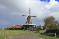 Ameland-Holland<br />Die Getreide- und Senfmühle De Verwachting steht im dem malerischen Dorf Hollum.