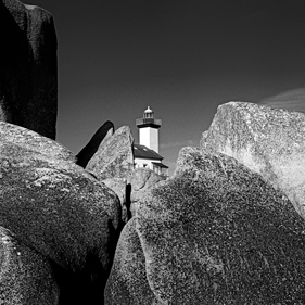 Die Bretagne: ein anderer Blick - un regard différent: Leuchtturm am Pointe de Pontusval. Brignogan-Plage