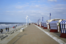 Norderney: DIE Thalassoinsel<br />Strandpromenade.