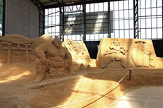 Sandskulpturen Travemünde 2022 - Reise um die Welt. Leben in Japan - Kateryna Kudrina und Andriy Kudrin (Japan)